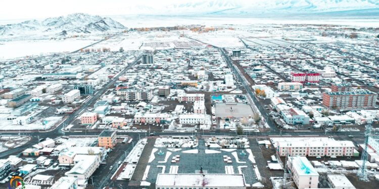 Газрын диваажин Увсад очоорой