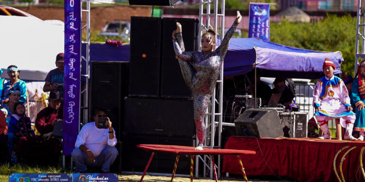 ХОВД СУМЫН 100 ЖИЛИЙН ОЙН НЭЭЛТИЙН ЦОМОГ