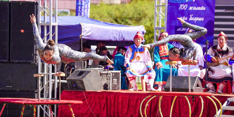 ХОВД СУМЫН 100 ЖИЛИЙН ОЙН НЭЭЛТИЙН ЦОМОГ