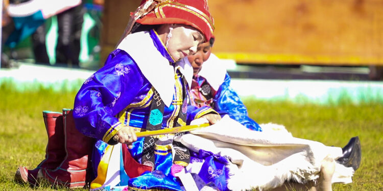 ХОВД СУМЫН 100 ЖИЛИЙН ОЙН НЭЭЛТИЙН ЦОМОГ