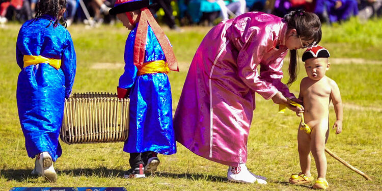 ХОВД СУМЫН 100 ЖИЛИЙН ОЙН НЭЭЛТИЙН ЦОМОГ