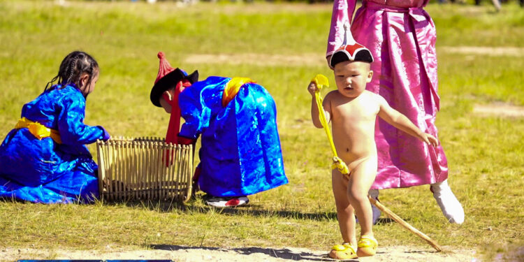 ХОВД СУМЫН 100 ЖИЛИЙН ОЙН НЭЭЛТИЙН ЦОМОГ