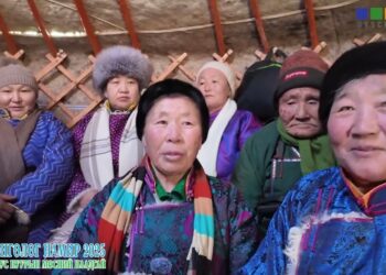 Мөнгөлөг намирт хүрэлцэн ирсэн Орлого багийн буурлууд