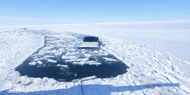 Увс аймгийн нуур, голууд ингэж хөлджээ