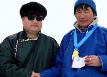 Өлгий сумын тамирчин Х.Өлзийдэлгэр Мөсөн сурын “Сумын мэргэн” боллоо