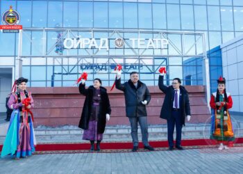 УВС АЙМГИЙН “ОЙРАД” ХӨГЖИМТ ЖҮЖГИЙН ТЕАТР НЭЭЛТЭЭ ХИЙЛЭЭ