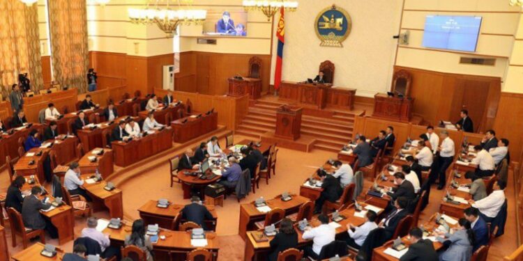 Монгол улс ардчиллын индексээр “саарал” бүсэд хэвээрээ байна.