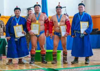 Монгол цэргийн өдөрт зориулсан үндэсний бөхийн барилдаан амжилттай зохион байгуулагдлаа