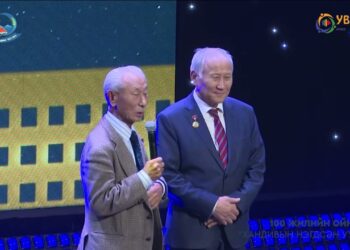 Сангийн сайд асан Э.Бямбажав түүхт 100 жилийн ойтой холбогдуулан саналаа хэллээ