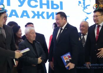 Дархан Уул аймаг дахь 19 сумдын тэргүүнүүд ХҮНДЭТГЭЛ үзүүллээ