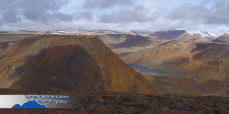 Төрөлх сумынхаа түүхт 100 жилийн ойд БУРГАСТАЙ багийн иргэдийн хандив