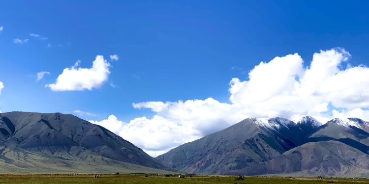 УВС АЙМГИЙН ТАРИАЛАН СУМЫН 100 ЖИЛИЙН ОЙД ХАНДИВ АМАЛСАН БОЛОН ӨГСӨН ИРГЭН, АЖ АХУЙН НЭГЖҮҮДИЙН “АЛТ, МӨНГӨ, ХҮРЭЛ” МЕДАЛИОНЫ БОЛЗОЛ ХАНГАСАН ХАНДИВЛАГЧДЫН ЖАГСААЛТ