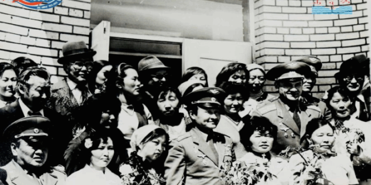 Зуунд дуурсагдах Монгол төрийн зүтгэлтэн Гарьдын Баасанжав