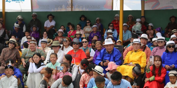 Сумын наадам хамгийн сайхан…