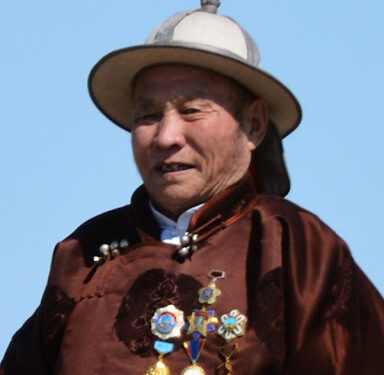 Монгол улсын хөдөлмөрийн баатар Галдандаваагийн Шагдарсүрэн