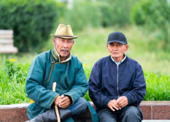 “УВСЧУУД” ГЭРЭЛ ЗУРГИЙН ЦОМОГ
