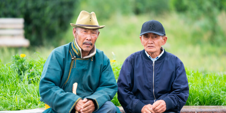 “УВСЧУУД” ГЭРЭЛ ЗУРГИЙН ЦОМОГ