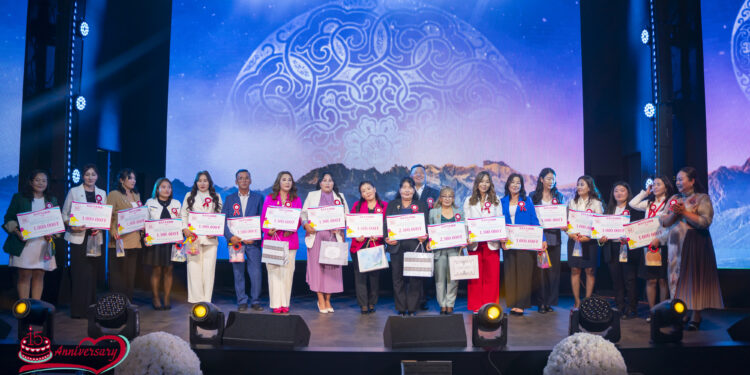 Олон жил үр бүтээлтэй ажиллаж буй ажилчдаа шагнаж, ТАЛАРХАЛ илэрхийлжээ.