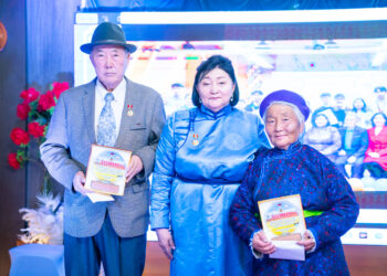 Амьдралын их замд учирсан Ачит багш нартаа талархал илэрхийлэв