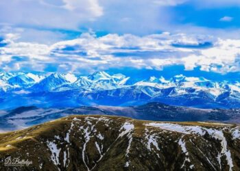 Өндөрхангай сумын сурагчид Ханхөхийн магтаал