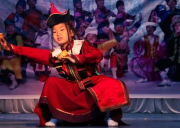 Авьяас-2023 гоцлол бүжиг 4-р сургууль