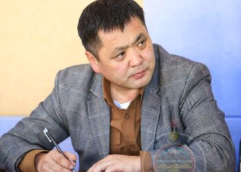 Бүтээлч түншлэл 2022 загварын шоуг зохион байгуулсан Улаангом коллежийн захирал БАТТОГТОХ