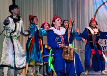 Бөхмөрөн сумын сурагчид туульс хайлав