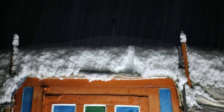 ЦАС ИХ ХЭМЖЭЭГЭЭР ОРЖ, ЗАМ, ДАВАА ГҮВЭЭ ХААГДАХЫГ АНХААРУУЛЖ БАЙНА