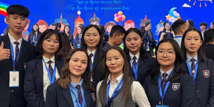 ХҮҮХДИЙН ҮНДЭСНИЙ ЧУУЛГАНД УВС АЙМГИЙН ТӨЛӨӨЛӨЛ ОРОЛЦООД ИРЖЭЭ