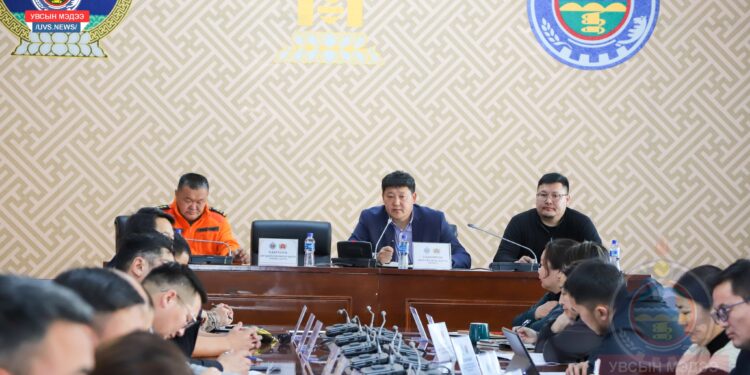 АЙМГИЙН ОНЦГОЙ КОМИСС ХУРАЛДЛАА.