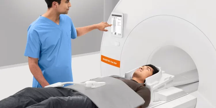 ЭБАЖИ эмнэлэгт хамгийн сүүлийн үеийн MRI аппарат суурилуулагджээ