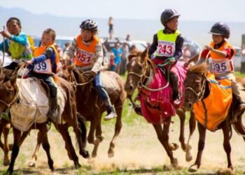 Цагаанхайрхан сумын цэцэрлэгийн 60 жил:  Хязаалангийн уралдаан