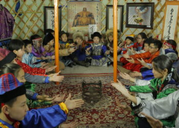 Ховд сумын сурагчид дайралцаа дуу