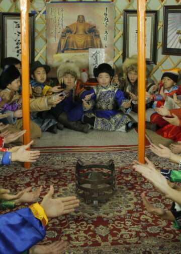 Ховд сумын сурагчид дайралцаа дуу