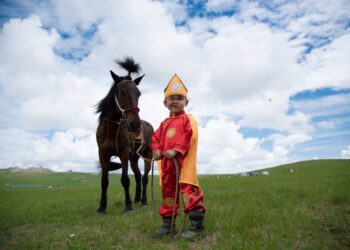 Цагаанхайрхан сумын цэцэрлэгийн 60 жилийн ойн хурдан морины цоллогоо