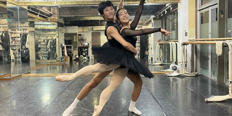 “Цөмөөхэй” хүн бүрийн доторх хүсэл мөрөөдлийн очийг асааж, аз жаргалыг бэлэглэдэг