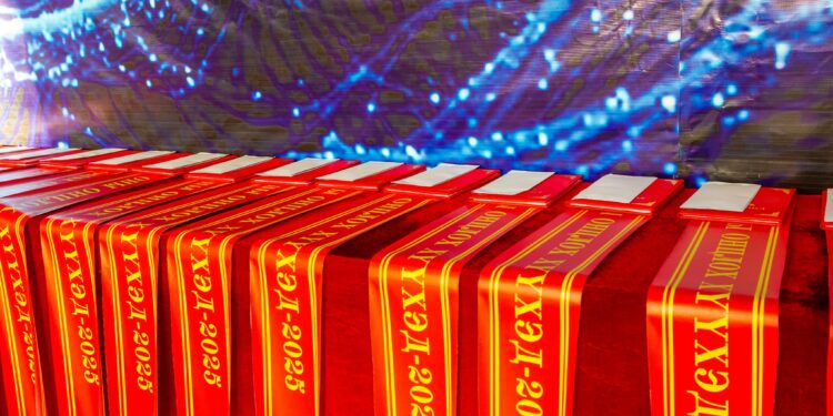 “Оны онцлох хүүхдүүд” бага хамт олон тодорлоо