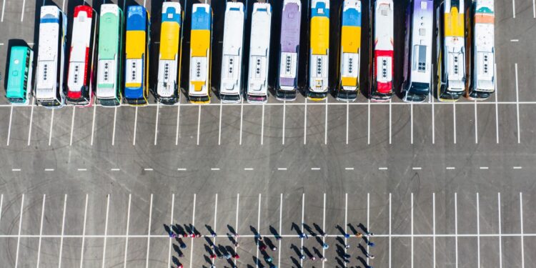 “ТНХ” компаний автобусанд хүүхэд мэндэлж жолооч нар эх барьж авчээ