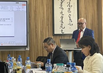 Менежментийн ухааны шинэхэн доктор Б.Хадбаатар