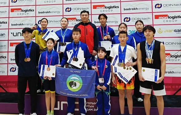 Увс аймгийн баг мөсөнд авиралтын улсын аваргад Тэргүүн байр эзэллээ