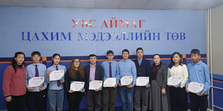 Улсын олимпиадад оролцох эрхтэй багш, сурагчид тодорлоо