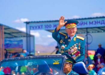 Давстын сум нэгдлийн даргаар 10 жил манлайлан ажилласан ахмад