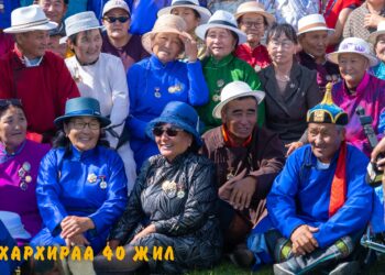 Хархираа багийн засаг даргаар 12 жил ажилласан ахмад настан