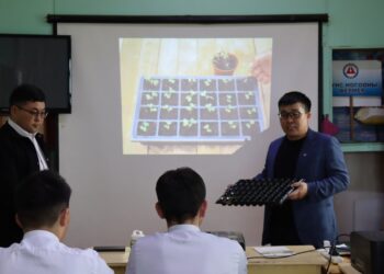 Газар тариалангийн мэргэжлийн багш нар туршлага солилцлоо