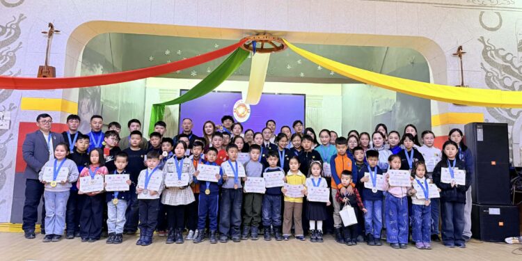 Увс аймгийн 100 буудалт даамын өсвөр үеийн аваргууд тодорлоо