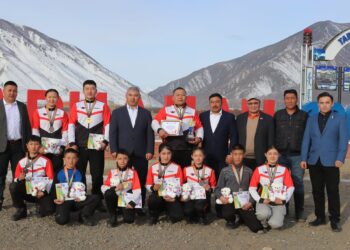 “Мөнх Хархираа” клуб УАШТ-д дэд байрт шалгарлаа