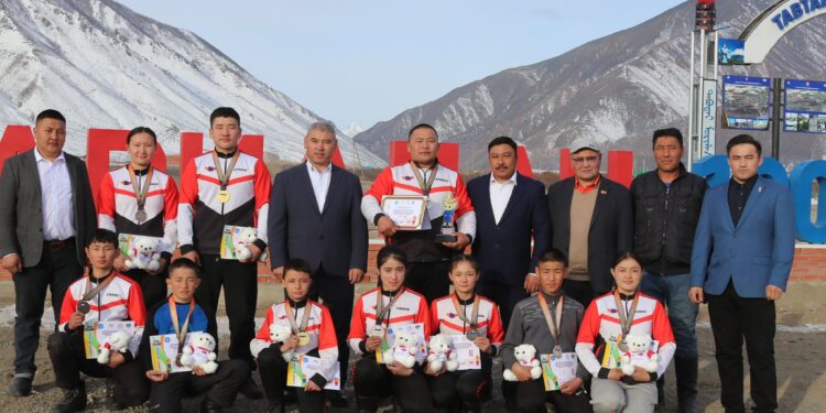 “Мөнх Хархираа” клуб УАШТ-д дэд байрт шалгарлаа