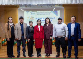 2-р сургуулийн 2006 оны төгсөгчид Гадаад хэлний олимпиад зохион байгууллаа