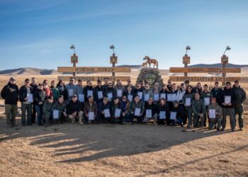 Байгаль хамгаалагчдыг чадавхжуулах анхны 45 сургагч багш бэлтгэгдлээ