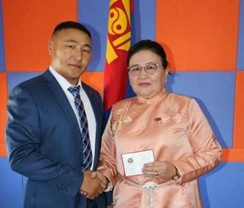 ИТГЭЛ, СЭТГЭЛ ДЭЭР “УРГУУЛСАН” БАХАРХЛЫН ТҮҮХ